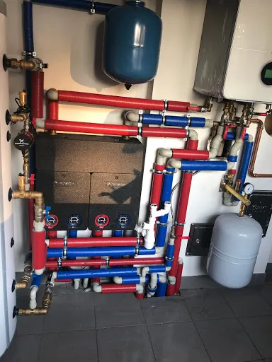 Gro-Instal / Technika Grzewcza i Sanitarna / Kotłownie / Pompy Ciepła / Vaillant